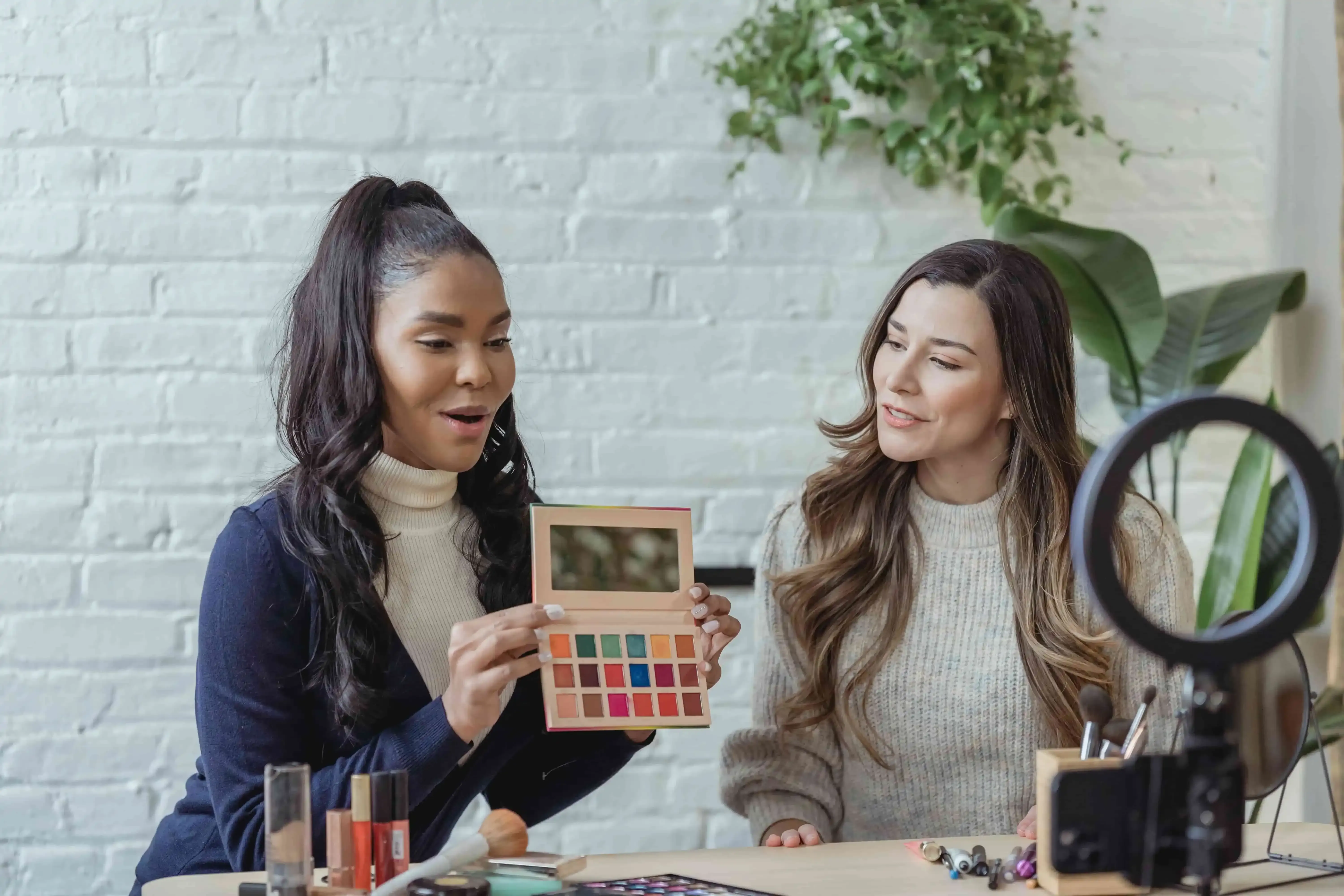 How to Create Product Videos for eCommerce [Examples]