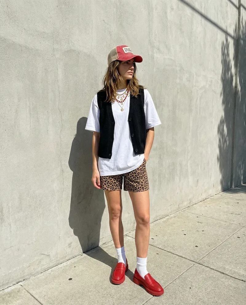 Trucker-hat street fit-check image
