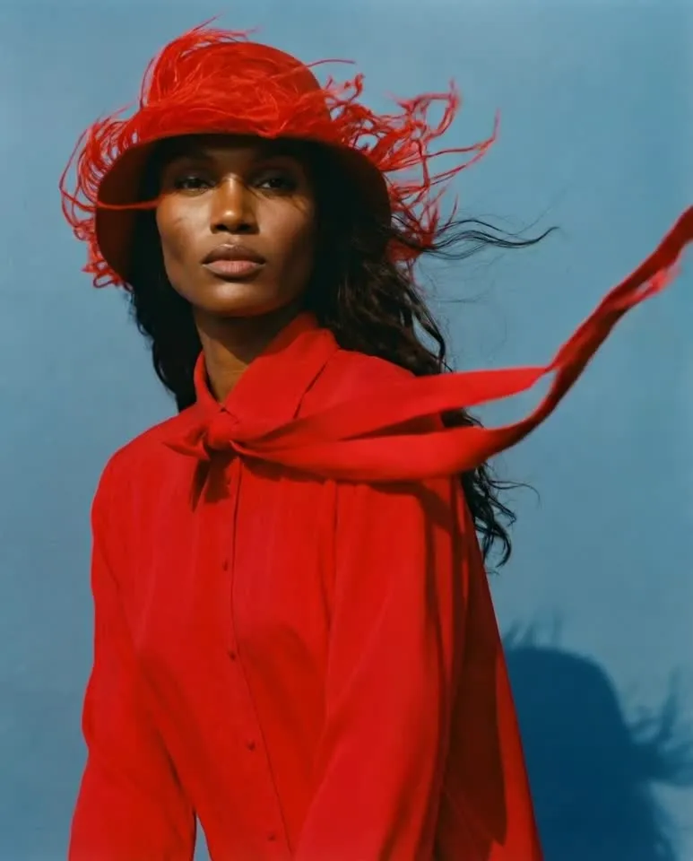 Red scarf wind editorial video
